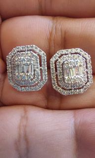 Many Ways Diamond Earrings in Platinum