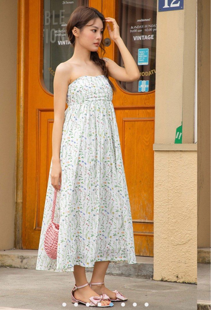 EUN PADDED DRESS WALLFLOWER BY MODPARADE Women s Fashion Dresses Sets Dresses on Carousell