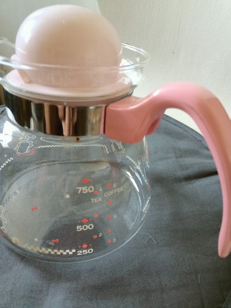 Hario pink coffee/tea server (Category: Coffee & Tea Tableware) located in Mandaluyong City. Submitted by diynanay (Listing ID 1297811800, Image 2). Description: Hario brand from Japan.cute pink bear design.coffee or tea server.price is negotiable.