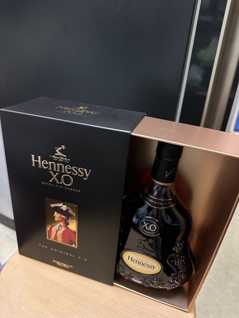 Hennessy XO 700ml with box, 嘢食& 嘢飲, 酒精飲料- Carousell