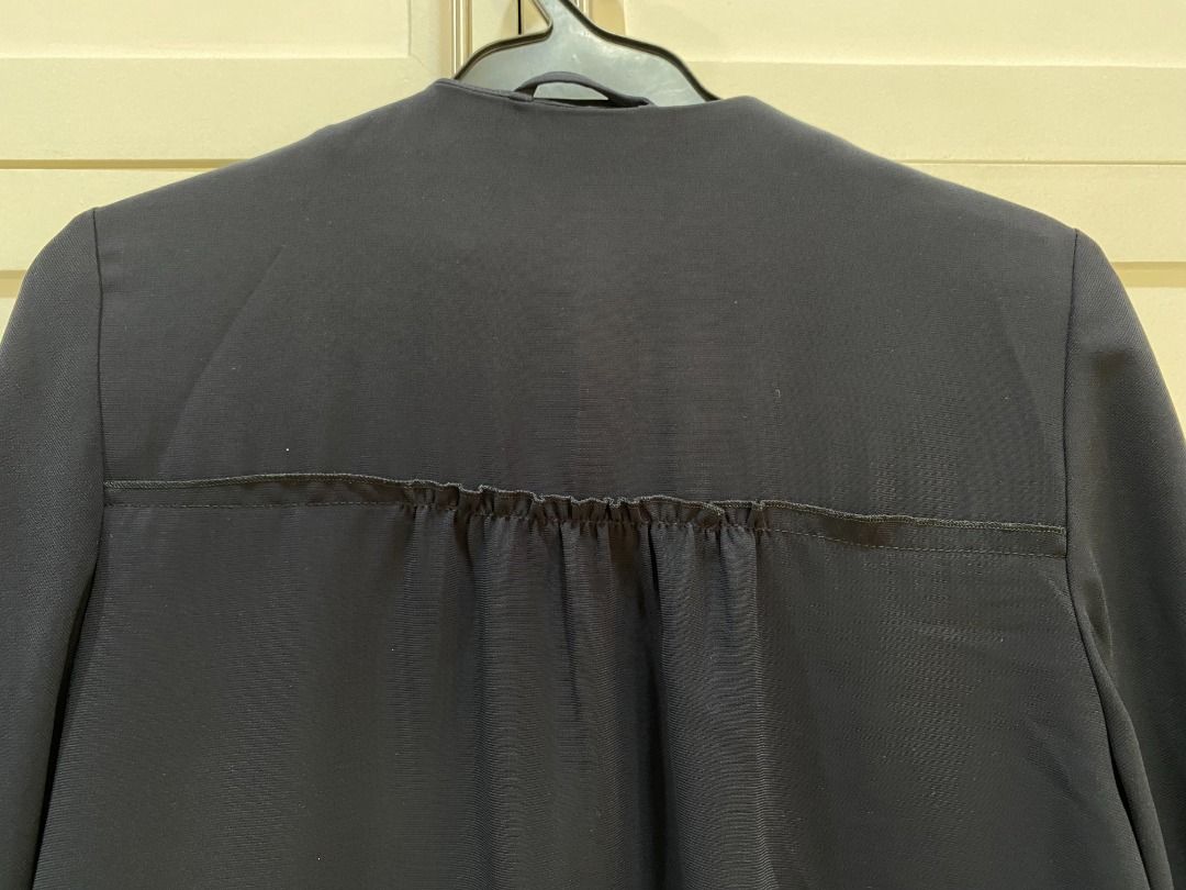 H&M Long-sleeve Outerwear (Category: Coats, Jackets and Outerwear) located in Quezon City. Submitted by briesells (Listing ID 1297762099, Image 3). Description: RFS: Decluttering. Need funds. Negotiable. Please message. Details: - Brand: H&M - Size on tag: XS - Color: Black (lighting makes it look navy but it's black in real life) - No defects/issues. See my account bio for details on shipping and reservation (:.