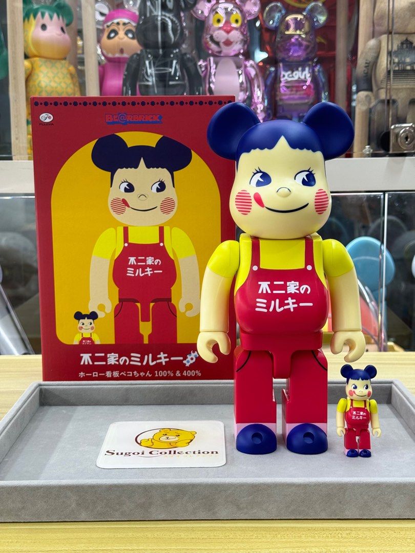 BE@RBRICK - BE@RBRICK　ホーロー看板 ペコちゃん 100％  400％　ベアブリック 買い誠実 BE@RBRICK - TOY MEDICOM ホーロー看板 400％ & 100
