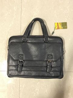(Category: ) located in . Submitted by glenngkiahwee (Listing ID 1297675508, Image 1). Description: .