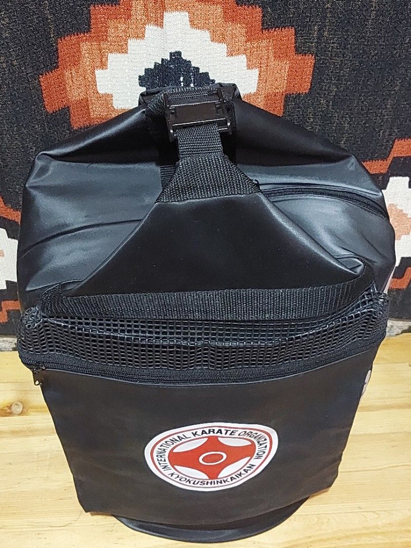 Large Travel Backpack (Category: Backpacks) located in Muntinlupa City. Submitted by sakurambo_des (Listing ID 1297795580, Image 2). Description: CLEARANCE SALE! 650 BACKPACK LARGE SIZE FOR TRAVEL WATERPROOF LIKE NEW CONDITION NO FLAWS/DAMAGE IN VERY GOOD CONDITION.
