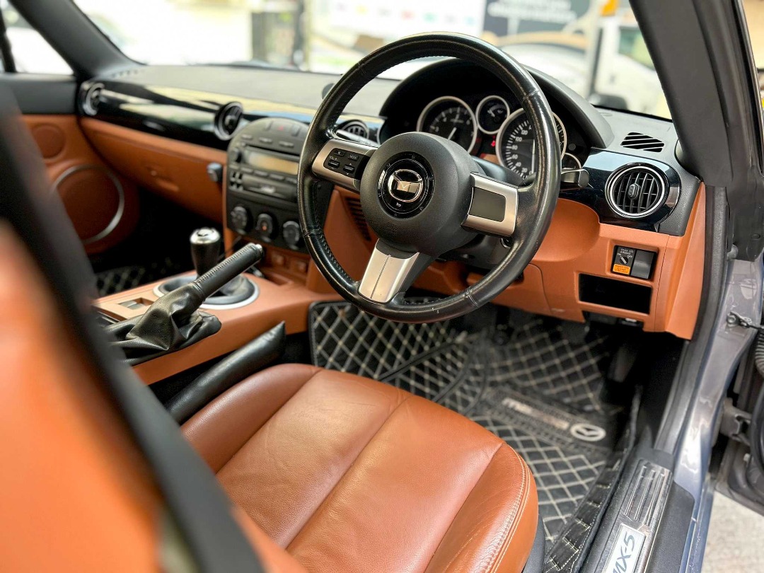 Mazda MX-5 NC Manual62863174607233114