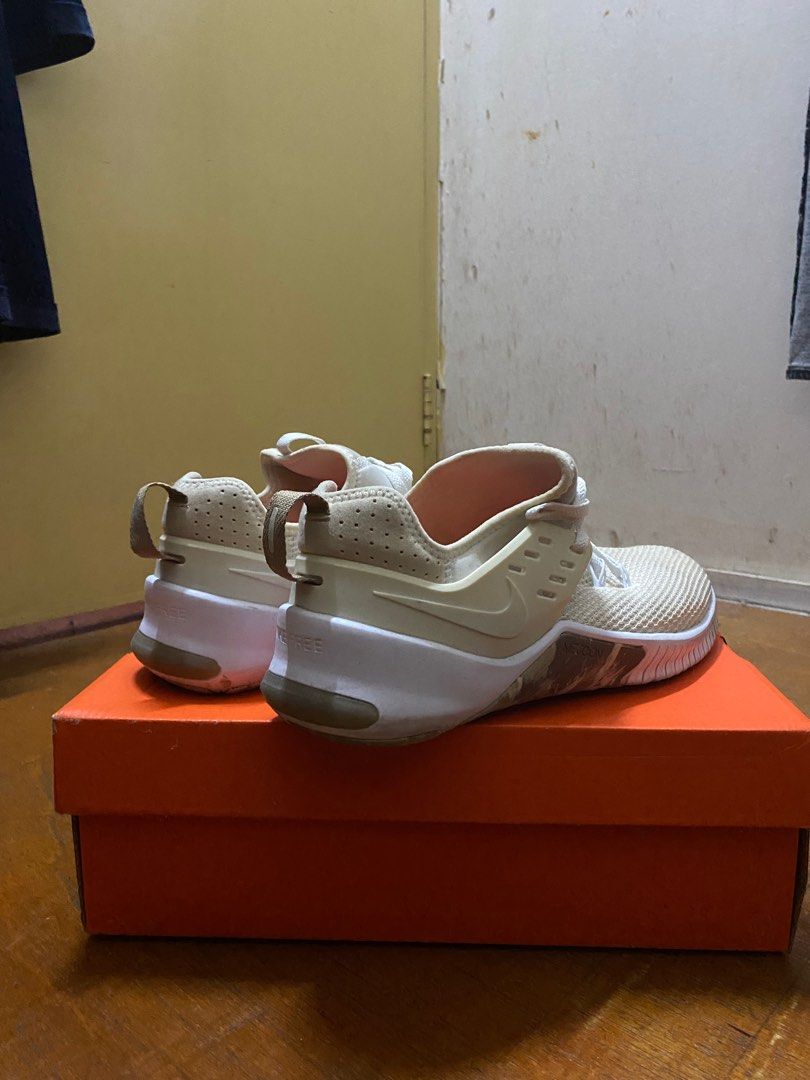 jd nike white trainers