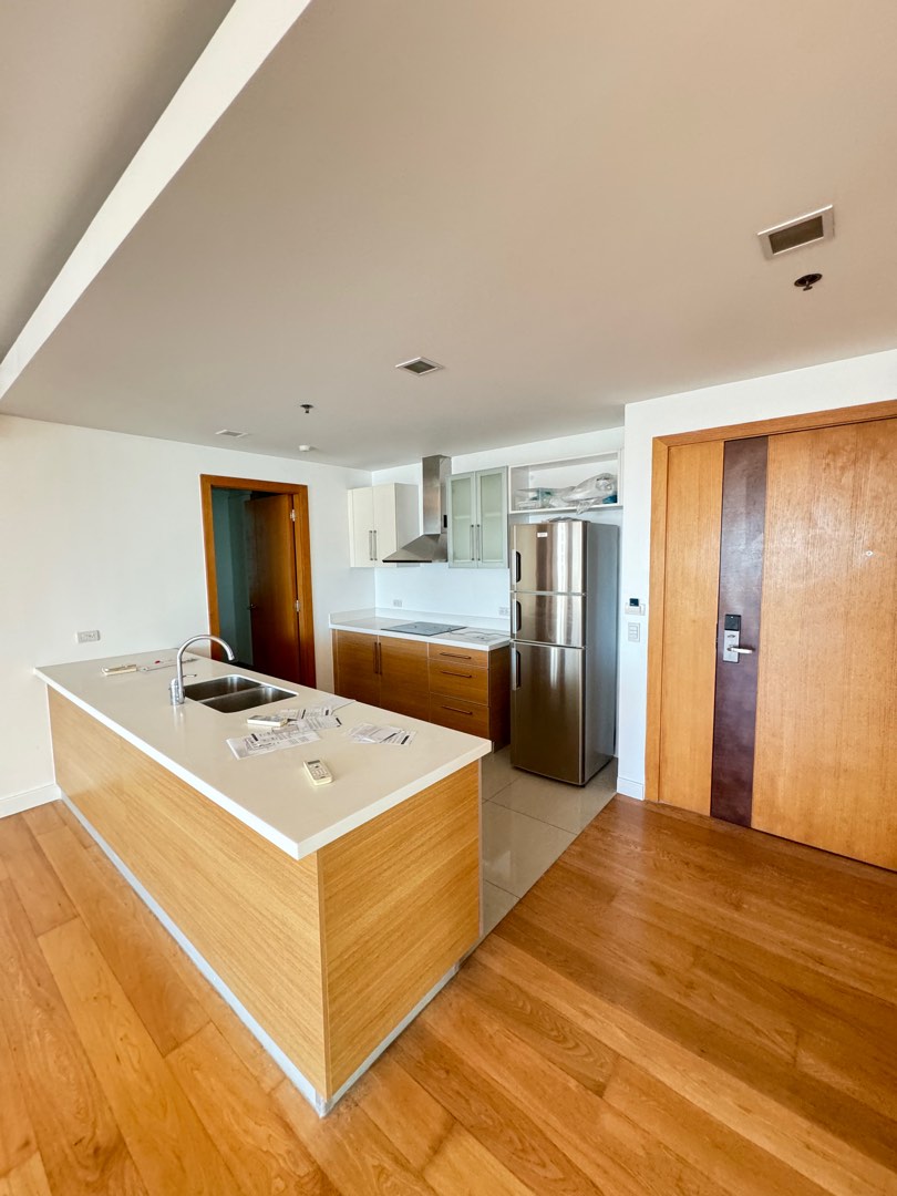 Beautiful 2 Bedroom Unit for Lease in Park Terraces Point Tower, Makati