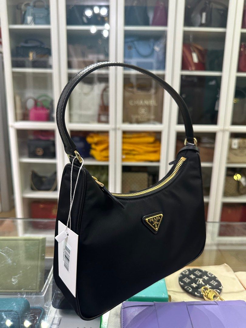 Prada Re-Edition 2005 Tessuto Saffiano Black (Category: Luxury Bags & Wallets) located in Taguig. Submitted by closetcompany (Listing ID 1297725981, Image 2). Description: Prada Re-Edition 2005 Tessuto Saffiano Black 🫧Php 75,000 🫧CONDITION: Brand new 🫧INCLUSIONS: dust bag, paper bag, box, information/care cards, ribbon and gift receipt 🫧Modes of Payment: Cash BDO credit card (Up to 12 mos installment with interest) Layaway Paypal Accepted Ban
