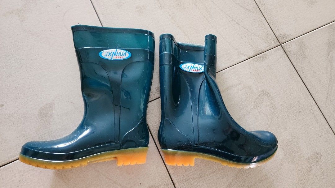 PVC boots mackintosh Women s Fashion Footwear Boots on Carousell