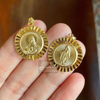 Reversible SACRED HEART OF JESUS & OUR LADY OF GUADALUPE PENDANTS 19.7mm, 25.9