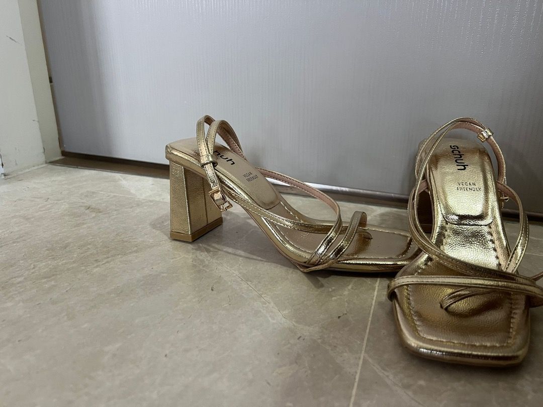 Gold heels size 3 deals