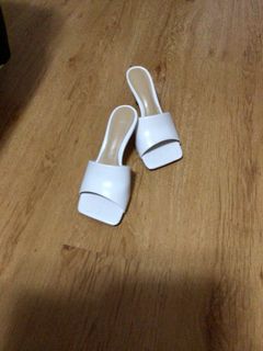 (Category: ) located in . Submitted by friperie2 (Listing ID 1297708024, Image 1). Description: .
