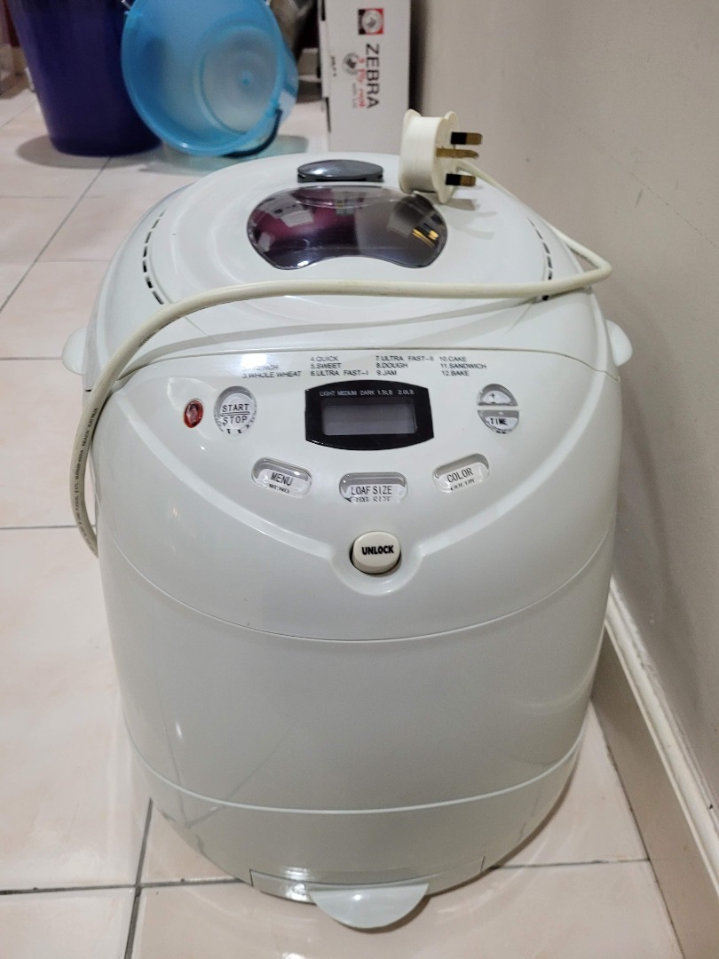 Tesco BM10 Breadmaker, Furniture & Home Living, Kitchenware & Tableware