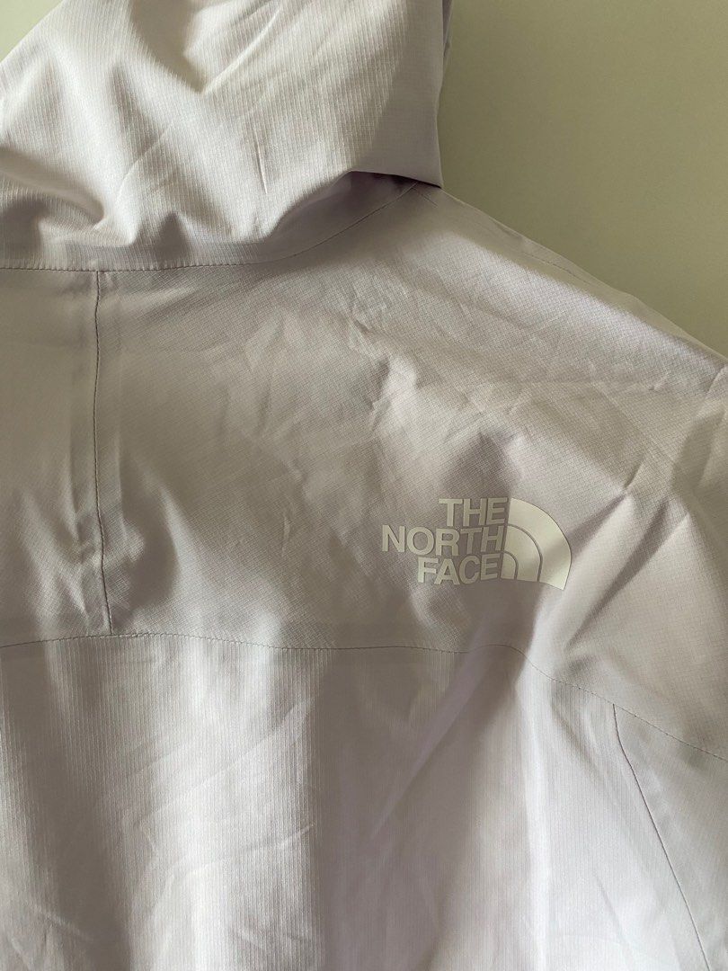 The North Face Futurelight Rain Jacket Lavender (Large) (Category: Coats, Jackets and Outerwear) located in Pasig City. Submitted by joeethangs (Listing ID 1297714107, Image 3). Description: RFS: Never used. A little small on me. Originally price is ₱19,990..