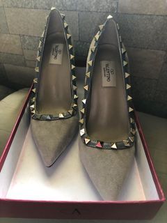 Valentino heels size 35