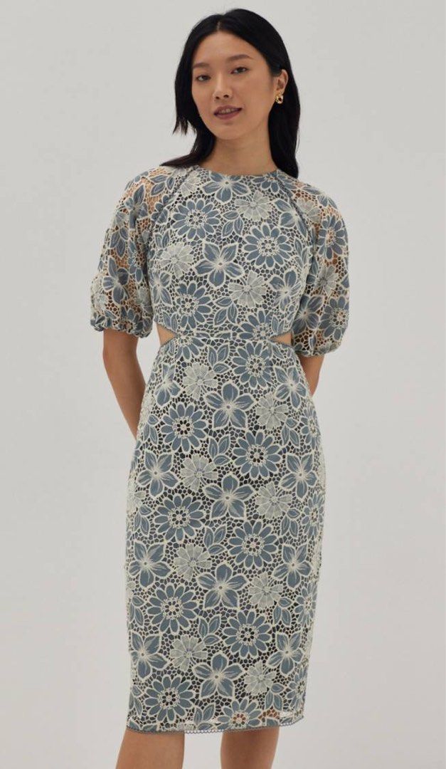 Venus Lace Cut Out Midi Dress (Silver Blue), Women's Fashion, Dresses &  Sets, Dresses on Carousell