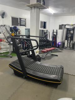 YP4K Curve Treadmill