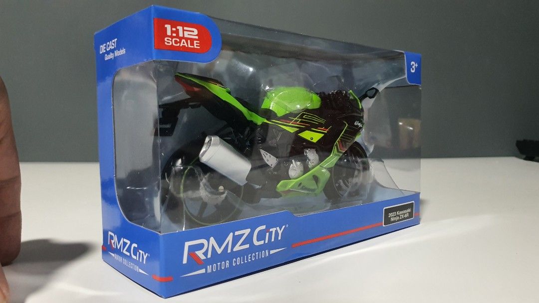 1/12 Scale Die Cast Motorcycle Model - Kawasaki ZX-6R (2023