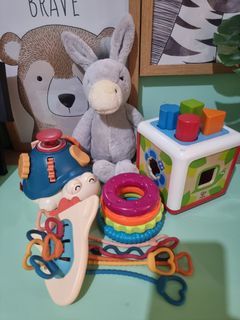 5pc set Baby toys sensory montesorri rattle stuffed toy