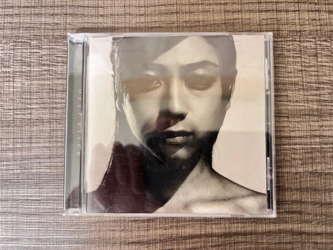 宇多田ヒカル 日語專輯 Deep River Utada Hikaru 宇多田光 香港版, 書籍、休閒與玩具, 樂器、音樂相關, CD、DVD