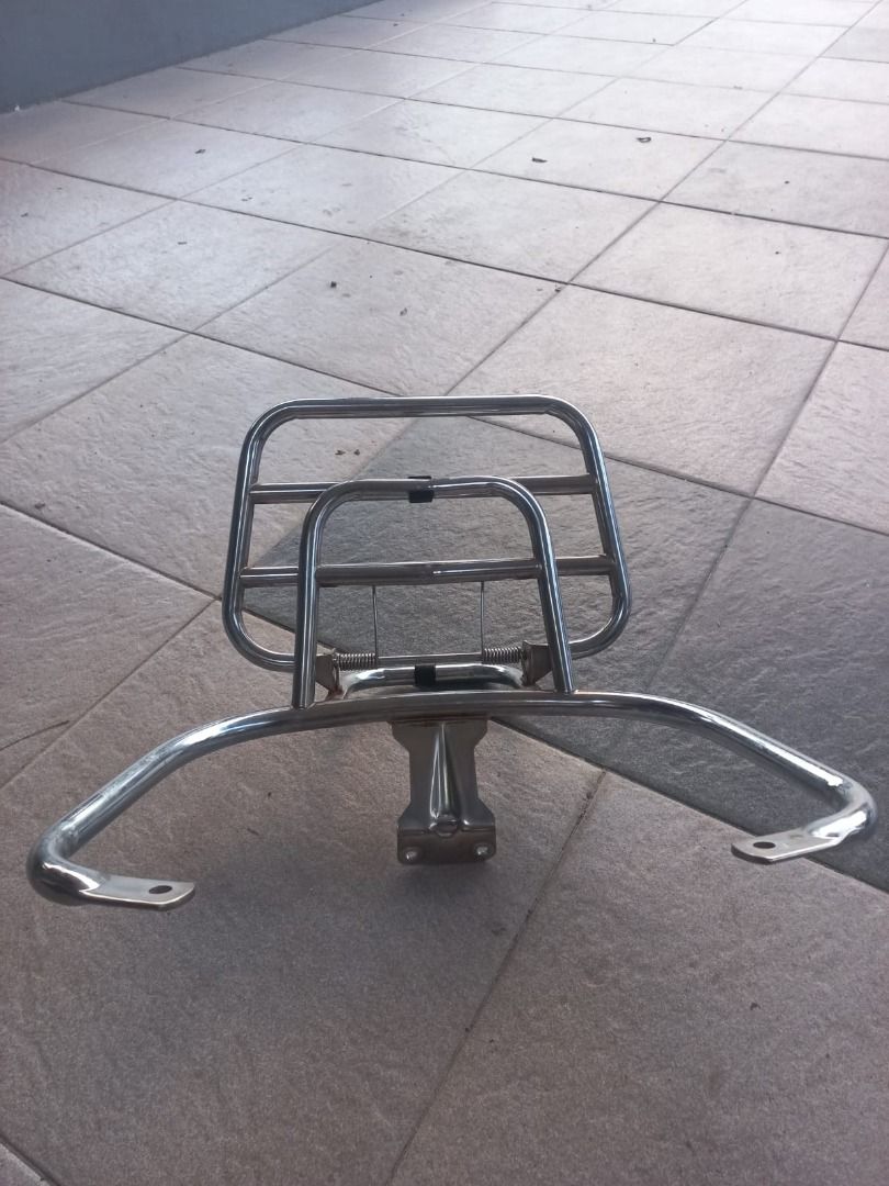 Backrack Back Rack Vespa LX Vespa Matic Rak Belakang Chrome Murah, Aksesoris Mobil di Carousell