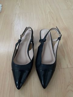 CLN Pointed Shoes