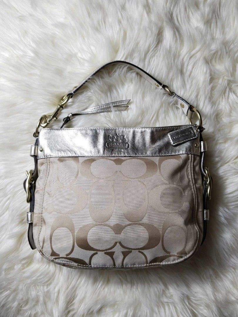 Coach zoe bag deals