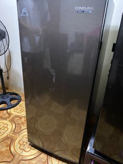 Condura Refrigerator with Freezer