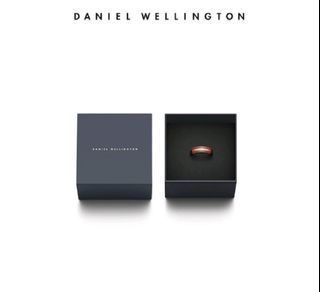 Daniel Wellington cherry blush rose gold