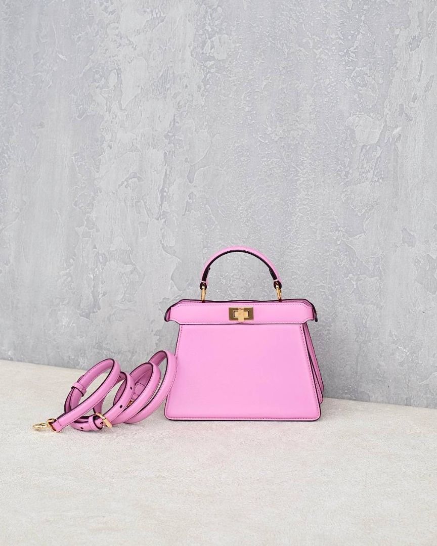 Fendi Mini Peekaboo I See U Bag in Pink Size 20 x x 11cm