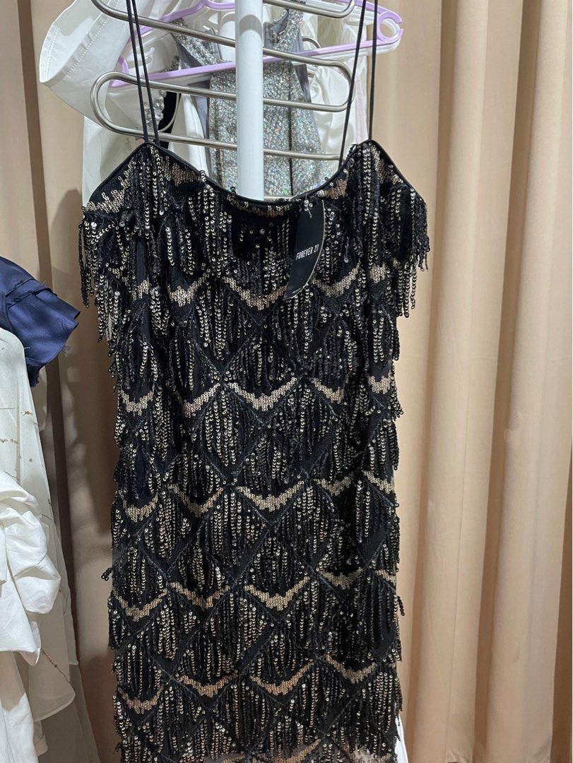 Forever 21 Sequin Tassel dress Women s Fashion Dresses Sets Evening dresses gowns on Carousell
