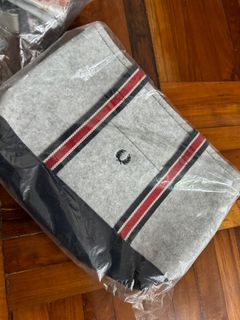 （分類：）位於 。 由 navanaiii 提交（商品編號 1297898438，圖片 1）。簡介： 。