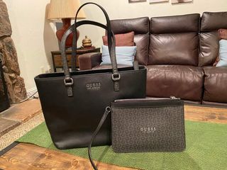Guess Tote Bag with wrislet