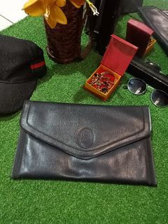Handbag leather Cartier Off 550 only marikina area pwede pick up sa malapit Pm lang po Salamat