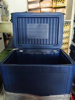 ICE COOLER BOX 110L