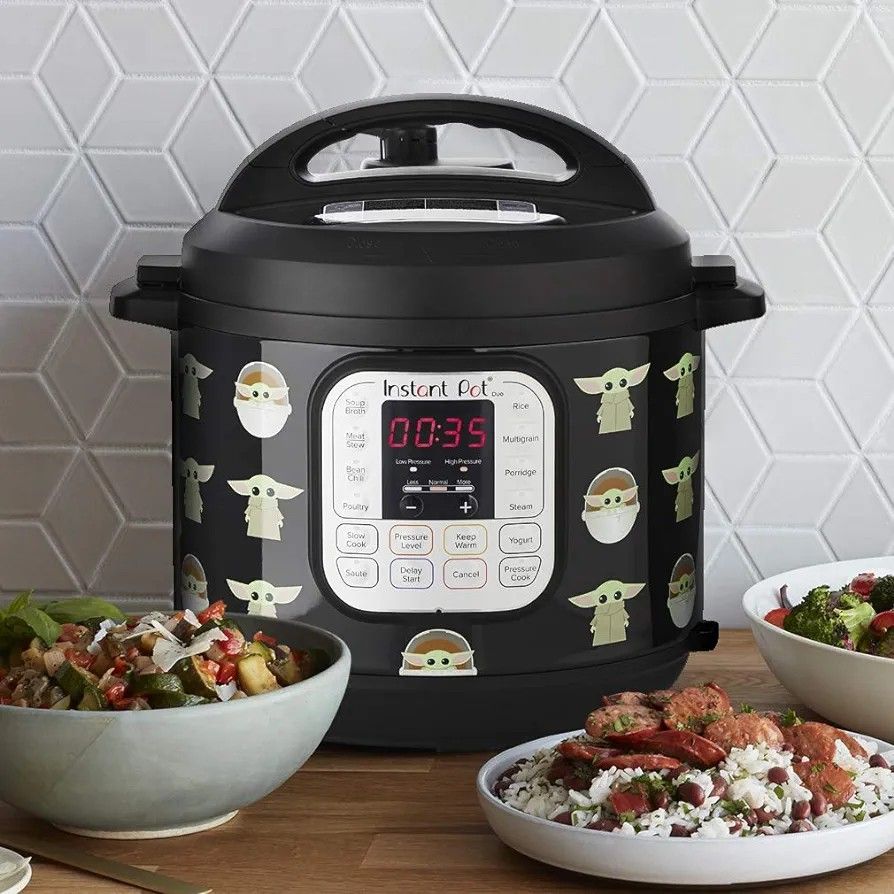 Instant Pot Star Wars 6Qt Duo Little Bounty black