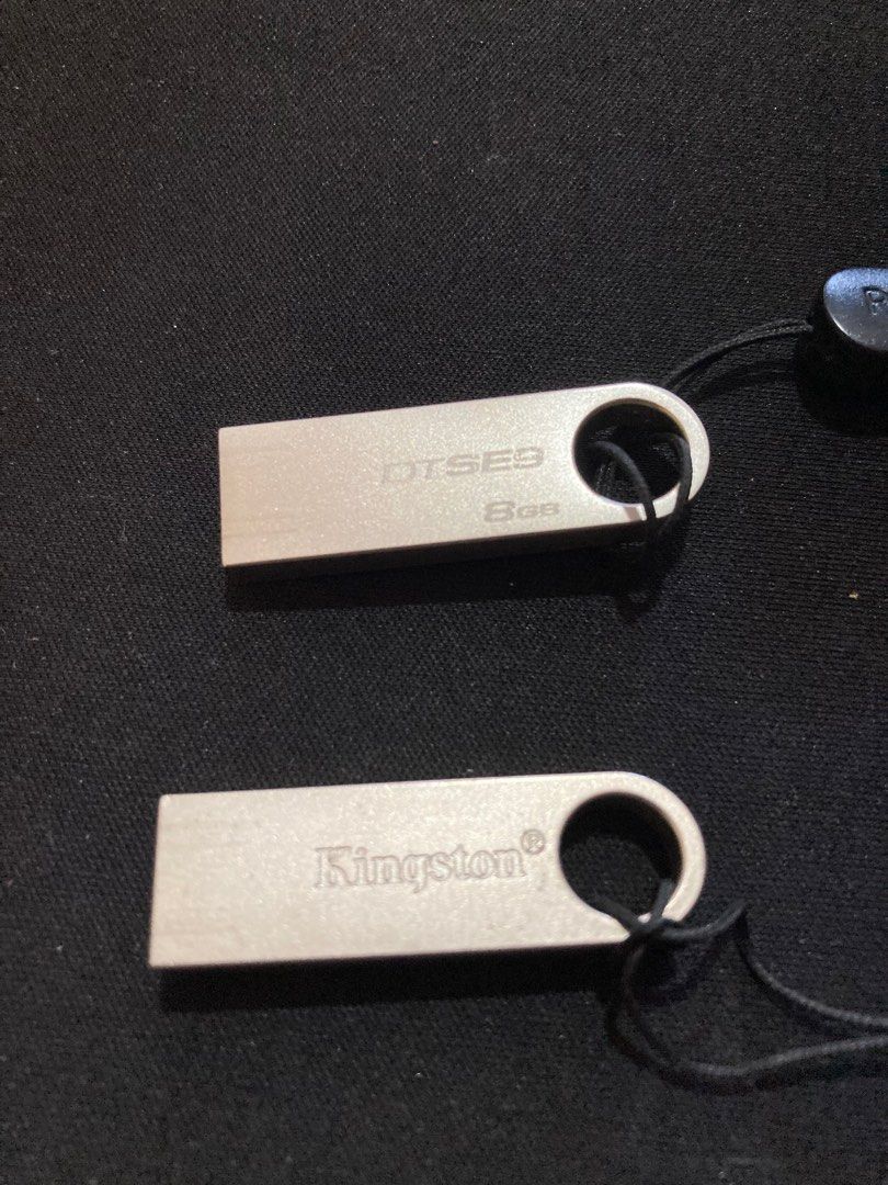 Kingston dtse9 8GB (Category: Memory & SD Cards) located in Antipolo. Submitted by thriftmsandrist (Listing ID 1297866640, Image 2). Description: Both Original With free ringke straps Only 300 for both.