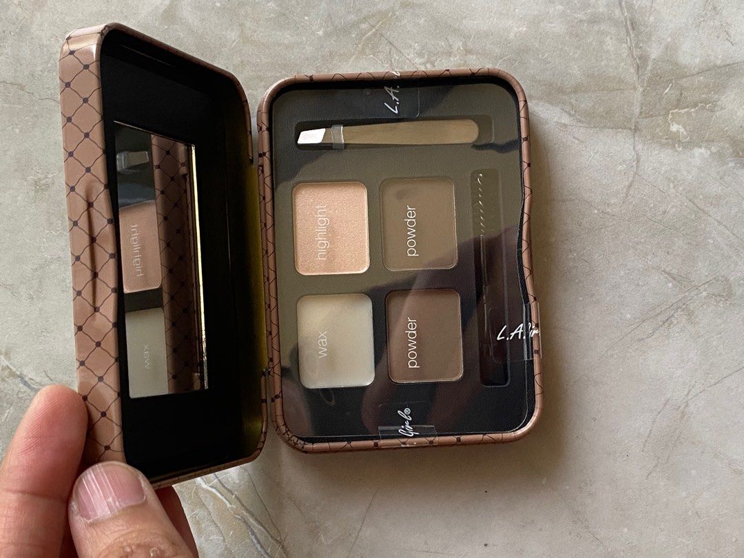 L.A. Girl Brow Kit (Category: Makeup) located in Cagayan de Oro. Submitted by kooxshop (Listing ID 1297892720, Image 2). Description: *Brand new from USA 🇺🇸 .