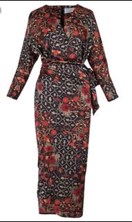 (Category: ) located in . Submitted by prelovedcloset16 (Listing ID 1297845315, Image 1). Description: .