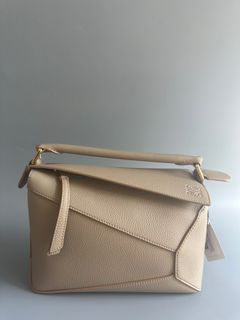 (Category: ) located in . Submitted by closetcompany (Listing ID 1297874189, Image 1). Description: .