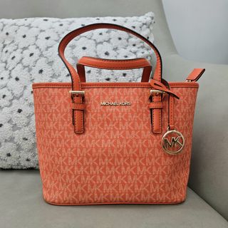 （分類：）位於 。 由 only.by.post 提交（商品編號 1297943455，圖片 1）。簡介： 。