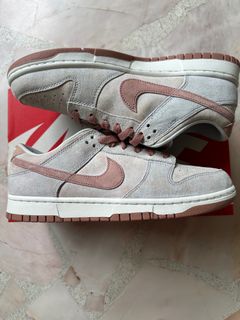 (Category: ) located in . Submitted by zzsneakerzz (Listing ID 1297887519, Image 1). Description: .