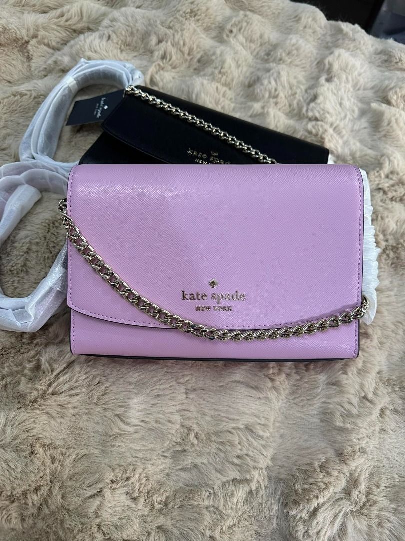 Original Kate Spade Carson Convertible Crossbody (Category: Luxury Bags & Wallets) located in Las Pinas. Submitted by chicchateaumnl (Listing ID 1297863606, Image 2). Description: 100% Original brand new no paperbag with tags in original factory pouch Product Details 6.87"h x 9.12"w x 2.56"d handle drop: 6.75" strap drop: 22" saffiano metal pinmount logo two way spade jacquard lining interior: back slip pocket exterior: back slip pocket flap with