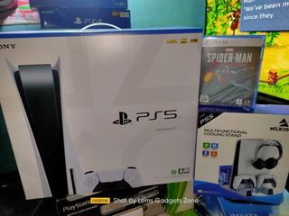 Ps5 complete package with game and accessories