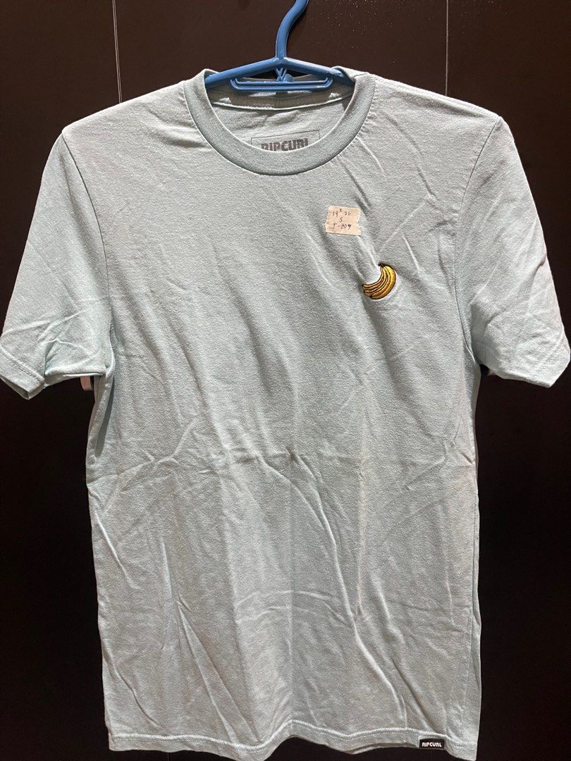 Ripcurl Tshirt (Category: Tshirts & Polo Shirts ) located in Quezon City. Submitted by jhengskise60767 (Listing ID 1297938515, Image 1). Description: Preloved fashion wear from dubai not from thirft or ukay-ukay. Original Size Small Dimes : 18*26 Code : T-009 Issue : none Color rate : 10/10.