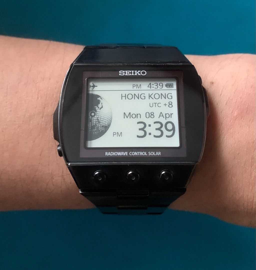 Seiko Brightz SDGA003 Active Matrix EPD Master Series Digital watch (Category: Men's Watches) located in Naga. Submitted by xkenzero7x (Listing ID 1297955703, Image 1). Description: P85k kasama na shipping via LBC Rare Seiko Brightz SDGA003 Active Matrix EPD Master Series Digital watch -S770 Solar movement -Active matrix EPD (Electrophoretic Display) -Sapphire crystal w/ anti-Reflective coating -Radiowave Control -100m Water resistant -Power save