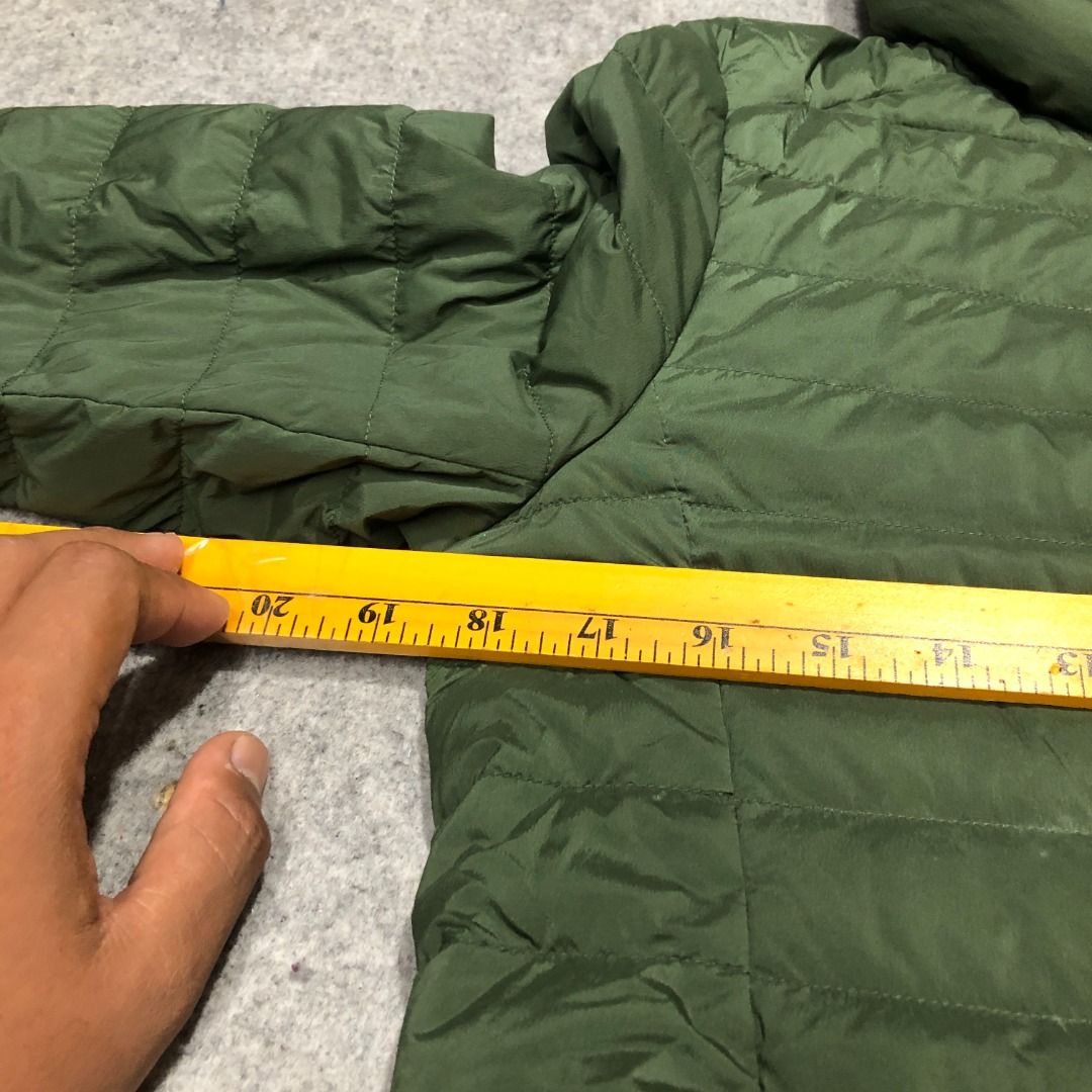 UNIQLO Ultra Light Down Hooded Puffer Puff Jacket Green Winter Snow