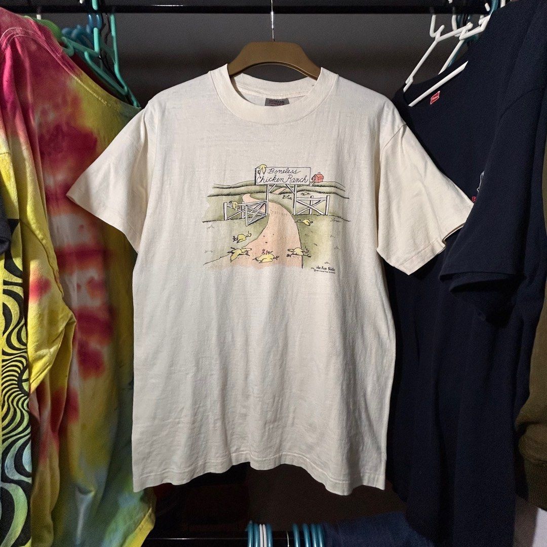 Vintage Art Tee tshirt (Category: Shirts) located in Marilao. Submitted by 240presolution (Listing ID 1297953172, Image 2). Description: .