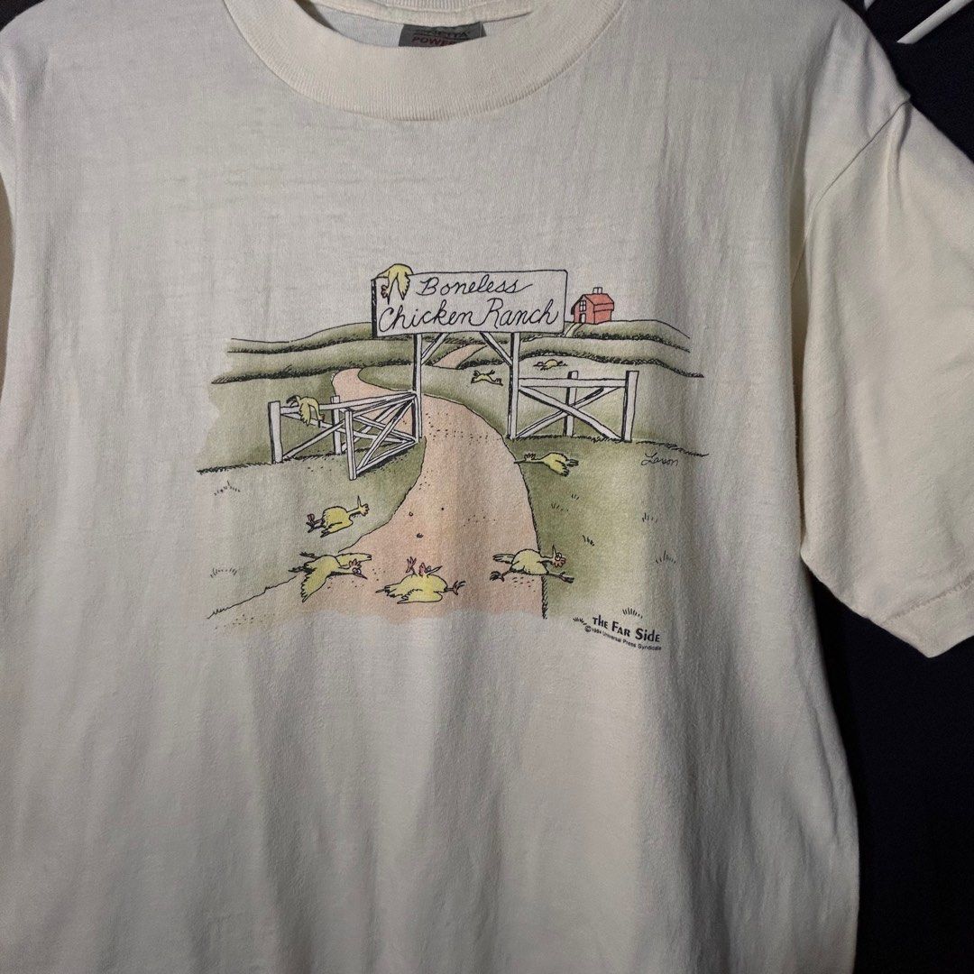 Vintage Art Tee tshirt (Category: Shirts) located in Marilao. Submitted by 240presolution (Listing ID 1297953172, Image 1). Description: .