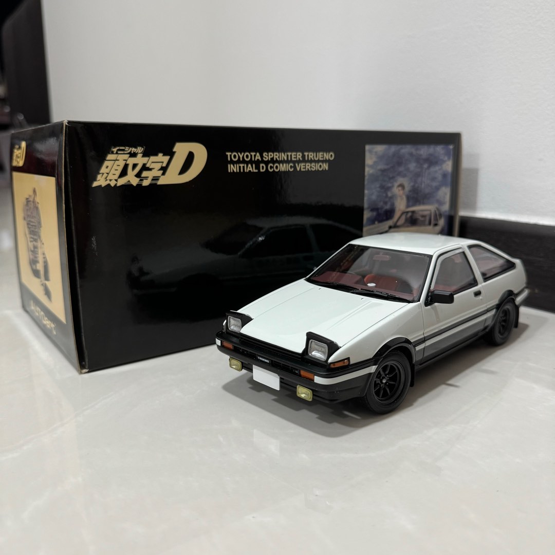 1/18 AUTOart Toyota Sprinter Trueno AE86 Initial Initial D